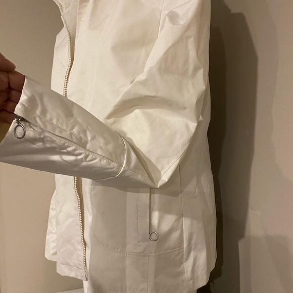 Brand new white Roxy size large woman’s spring fall coat, zippered pockets. - Picture 2 of 4